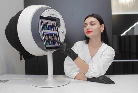 Діагностика шкіри OBSERV 520 в центре Laser Health